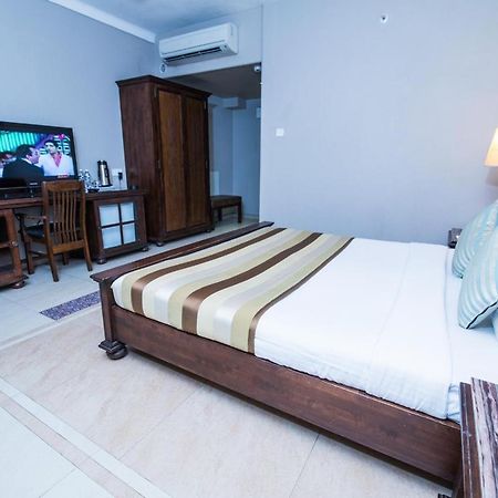 Hotel Le Cypress Bareilly Dış mekan fotoğraf