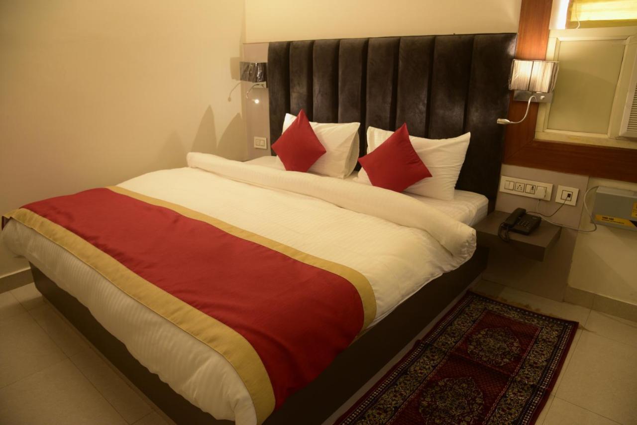Hotel Le Cypress Bareilly Dış mekan fotoğraf