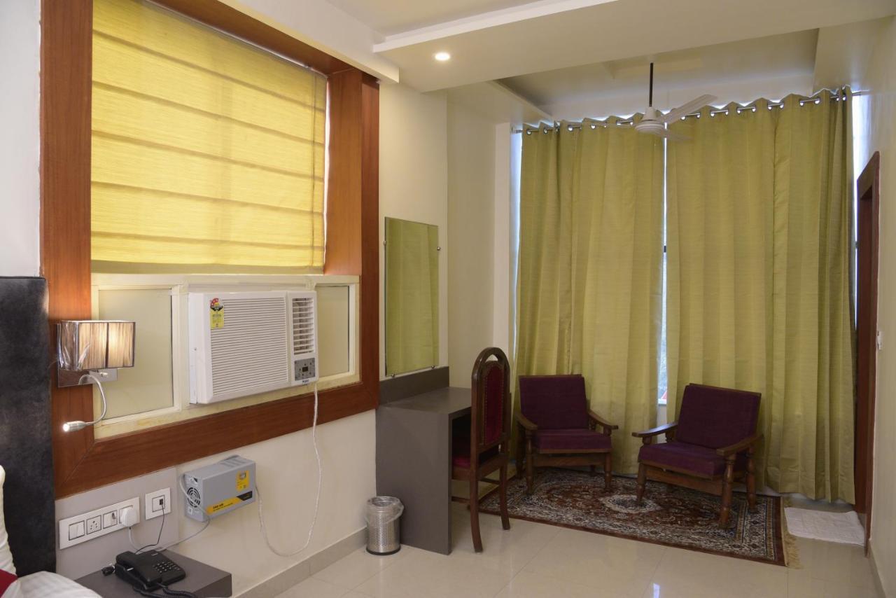 Hotel Le Cypress Bareilly Dış mekan fotoğraf