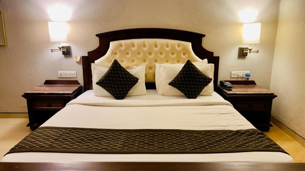 Hotel Le Cypress Bareilly Dış mekan fotoğraf
